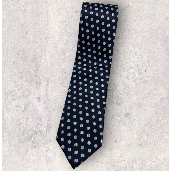 AQUASCUTUM Silk Tie ITALY Navy White Geometric W:3.1" EUC - Picture 1 of 5